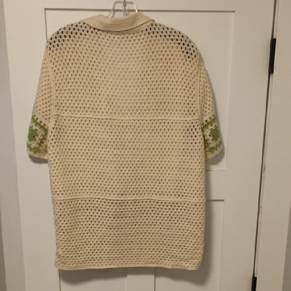 Cream and Green Crochet Men's Shirt - Picture 4 of 4